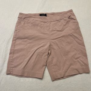Liz Claiborne, Pink Petite, pull on shorts, size PL